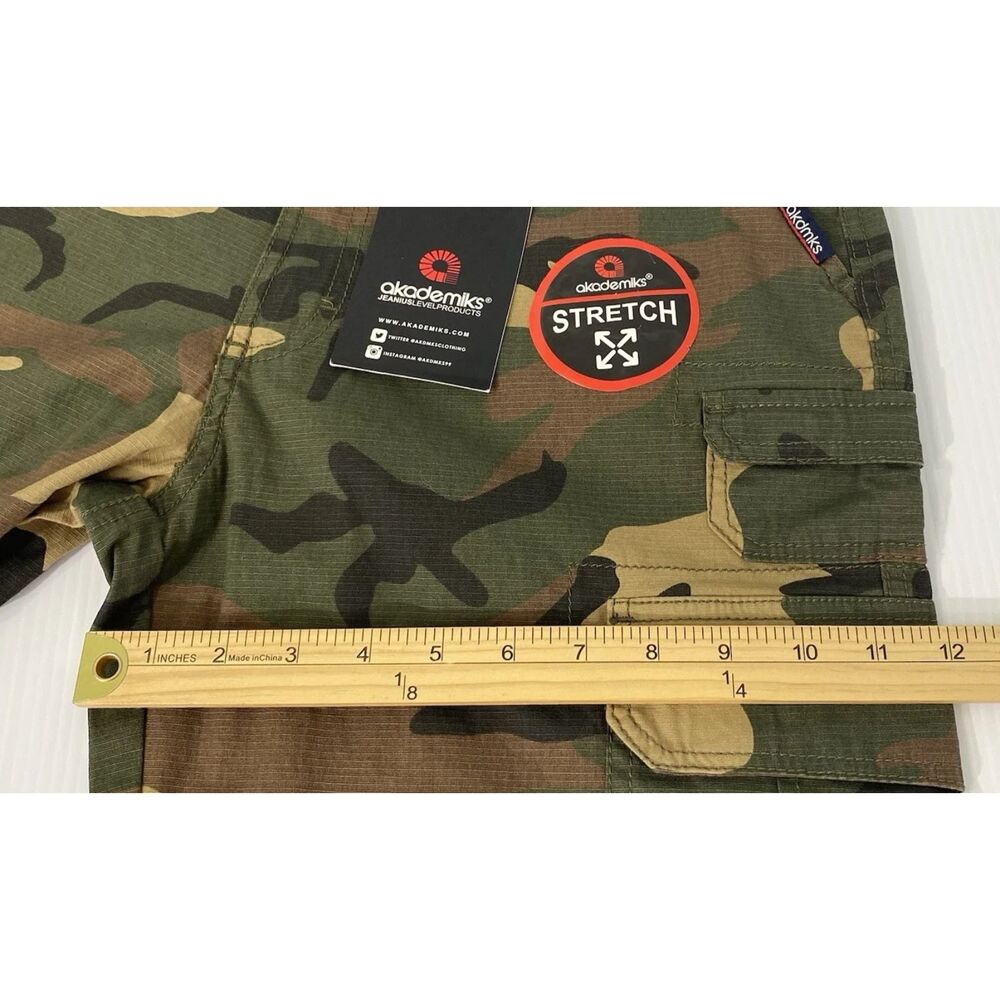 Akademiks Shorts Men's 30 Camouflage Cargo Belted Grunge Skater Y2K Street 90s - Picture 8 of 16